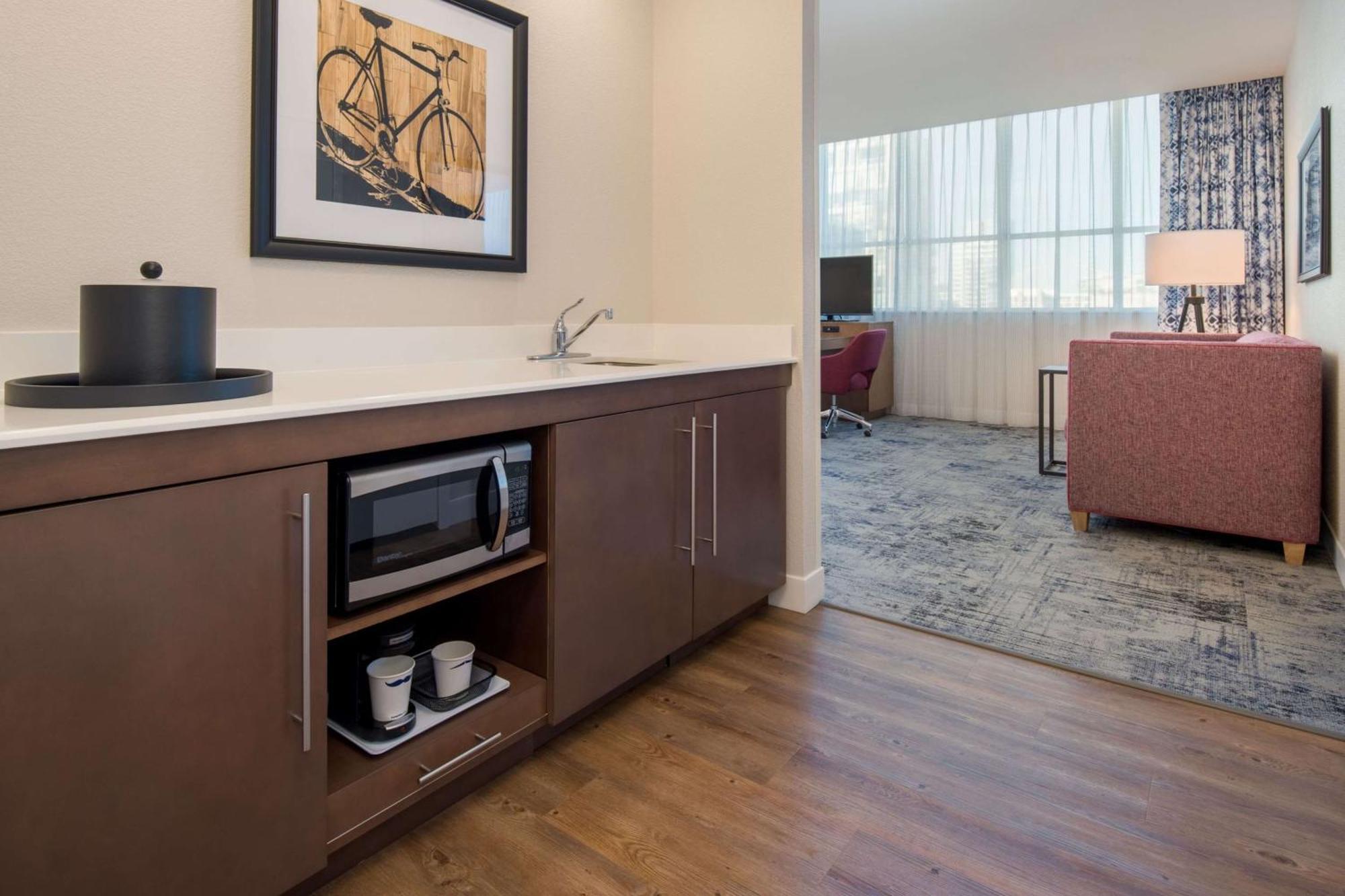 Hampton Inn And Suites By Hilton Portland-Pearl District מראה חיצוני תמונה