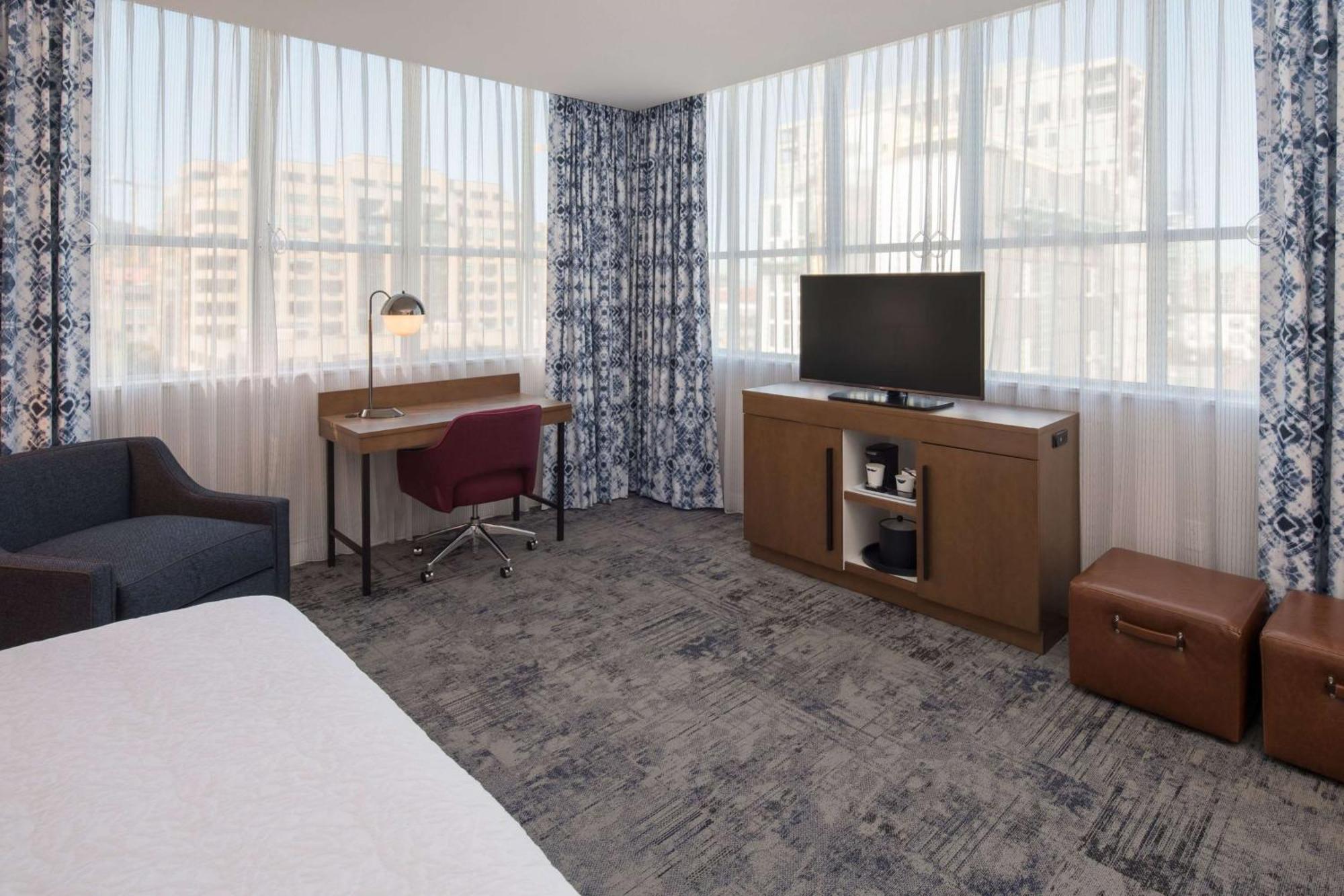 Hampton Inn And Suites By Hilton Portland-Pearl District מראה חיצוני תמונה